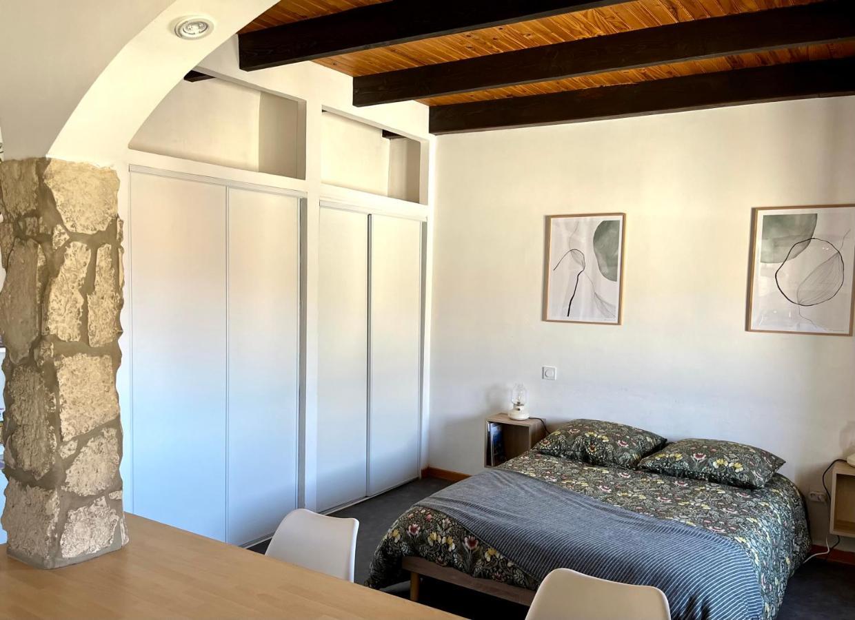 Studio De Charme Au Coeur De Valréas Extérieur photo